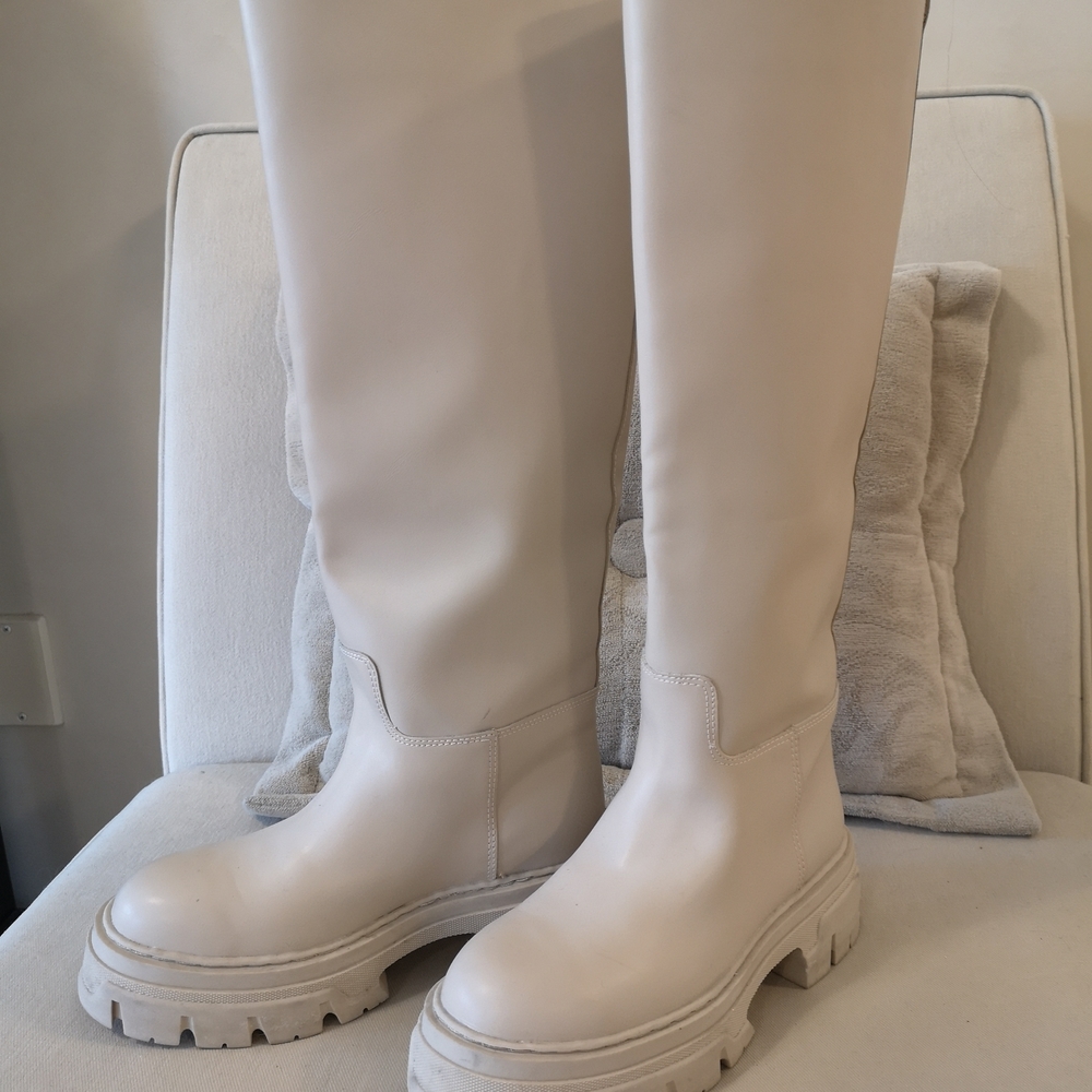 Women's Cream Knee-High Boots